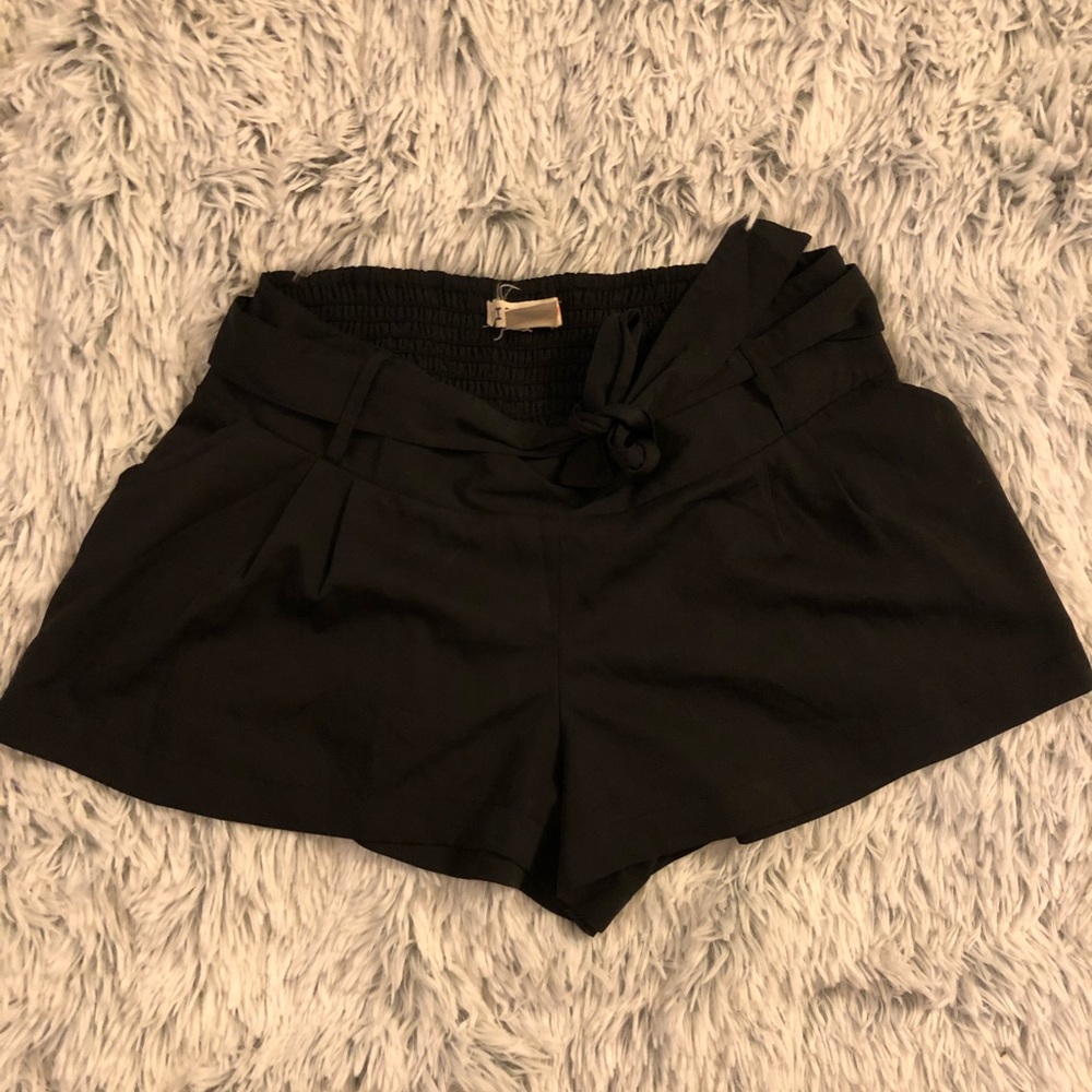 〰️➰CUTE BILLABONG SHORTS